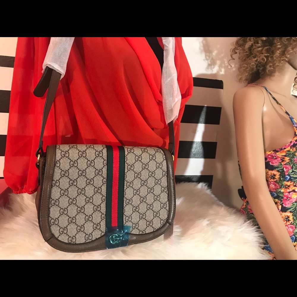 Women’s crossbody bag